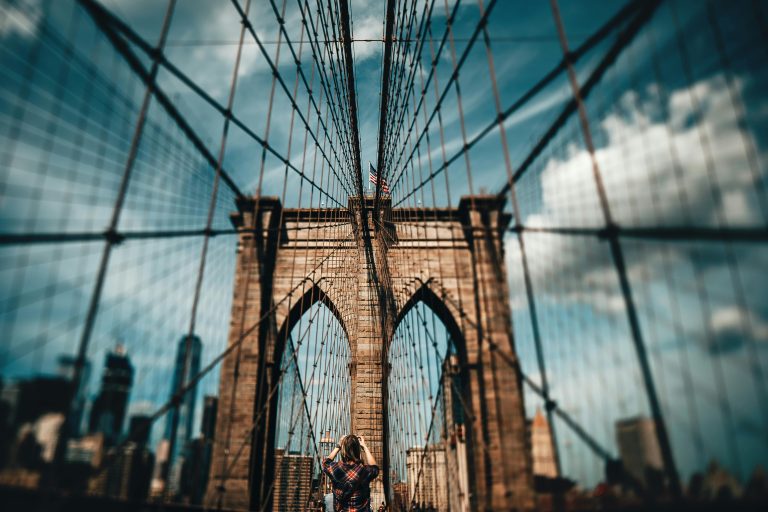pexels helenalopes 692064